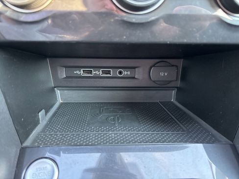 Used 2020 Volkswagen Tiguan SEL AWD/4WD image 66