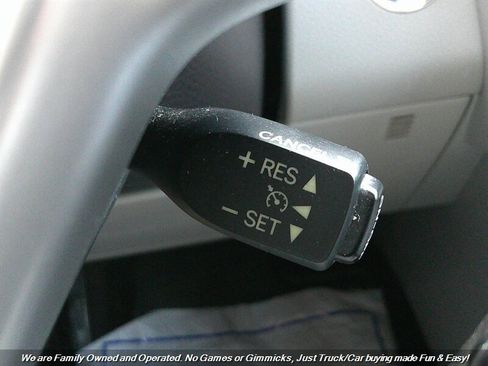 Used 2015 Toyota Highlander Limited image 50