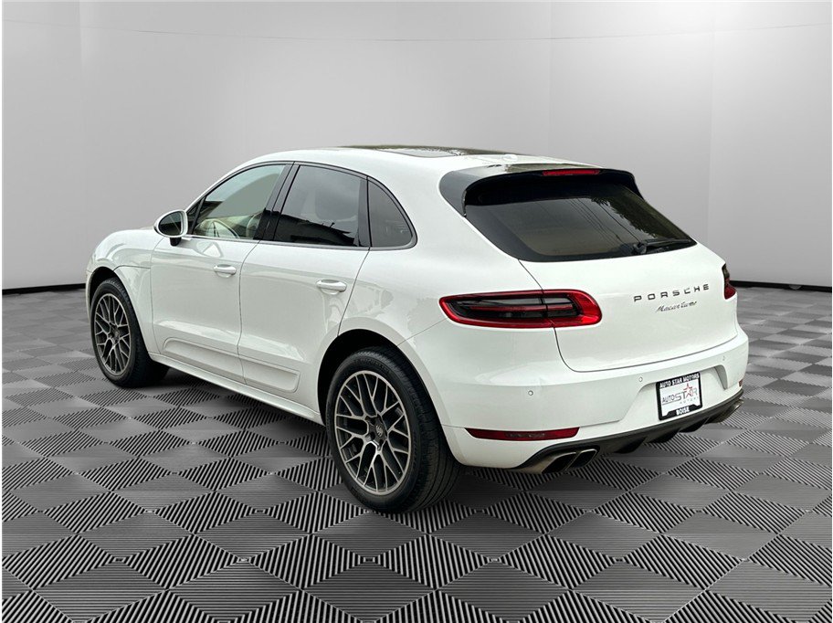 Used 2015 Porsche Macan Turbo AWD/4WD image 3