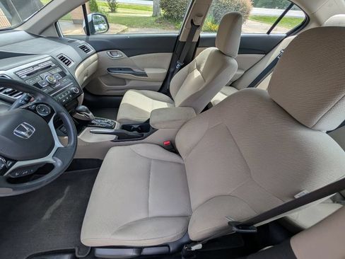 Used 2013 Honda Civic LX image 6