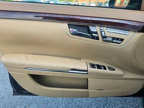 Used 2013 Mercedes-Benz S 550 4MATIC image 9