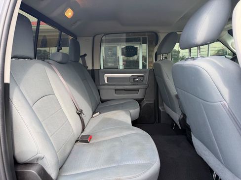 Used 2019 RAM 1500 Classic SLT AWD/4WD image 19
