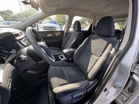 Used 2016 Nissan Rogue S image 11