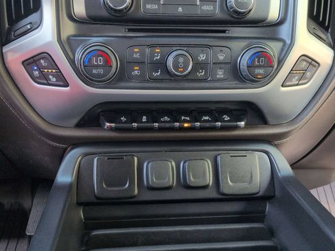 Used 2018 GMC Sierra 1500 SLT AWD/4WD image 18