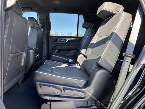 New 2026 GMC Yukon Elevation image 29