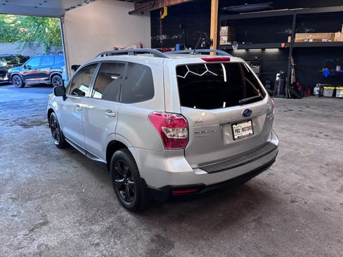 Used 2015 Subaru Forester 2.5i Premium AWD/4WD image 5