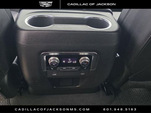 Used 2022 GMC Yukon XL Denali AWD/4WD image 29