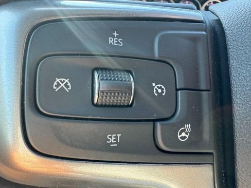 Used 2022 Chevrolet Silverado 1500 RST AWD/4WD image 16