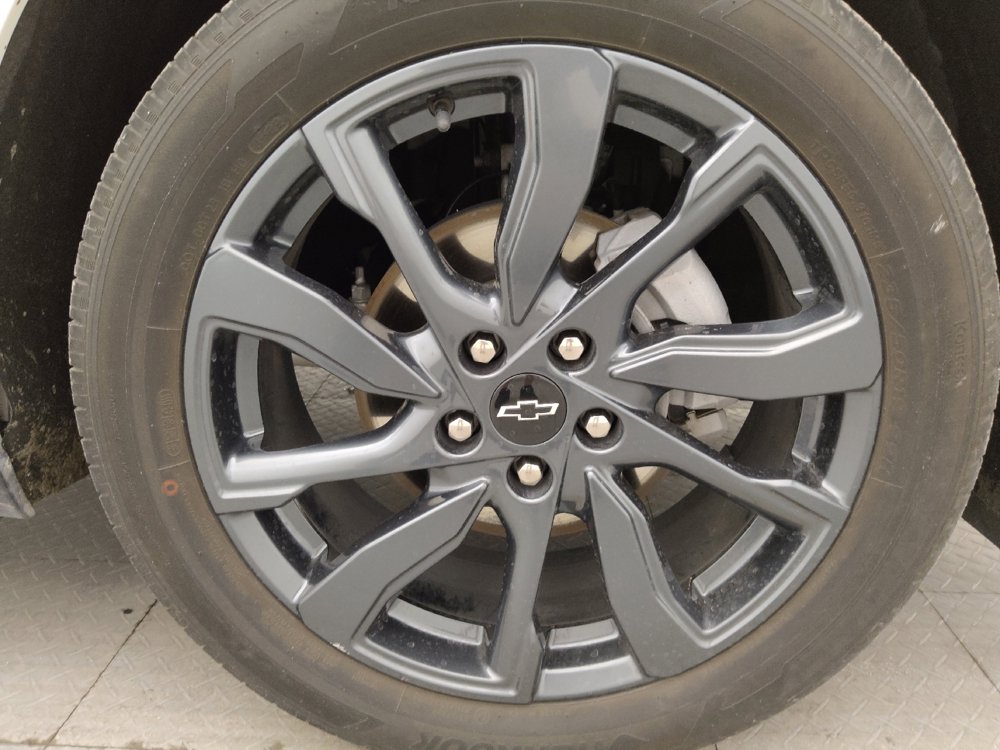 Used 2023 Chevrolet Equinox RS w/ RS Leather Package FWD image 31