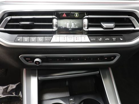 Used 2023 BMW X5 xDrive40i w/ Parking Assistance Package AWD/4WD image 12