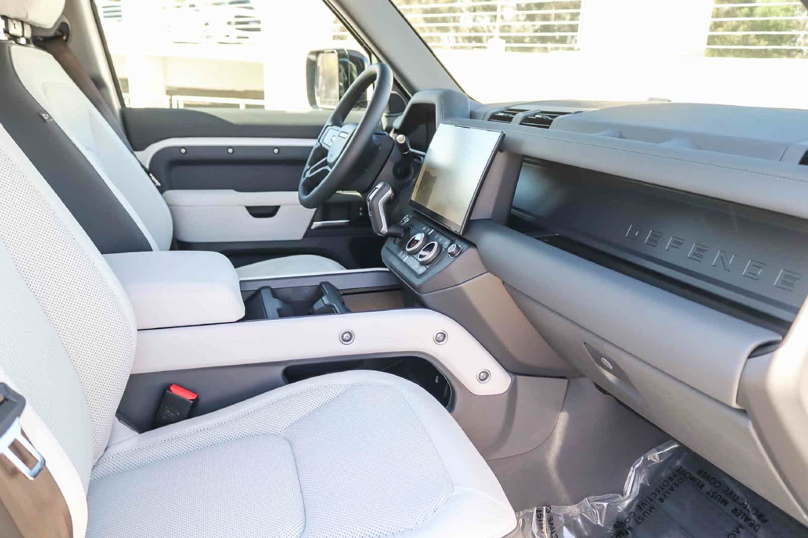 New 2026 Land Rover Defender 110 S AWD/4WD image 15
