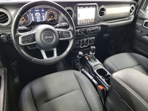 Certified 2021 Jeep Wrangler Unlimited Sahara image 34