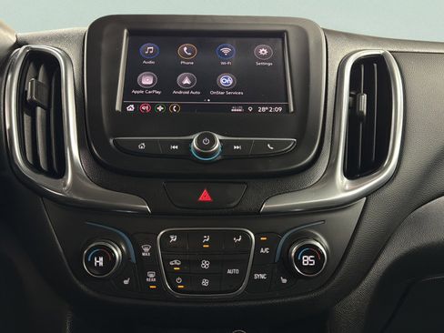 Used 2021 Chevrolet Equinox LT image 35