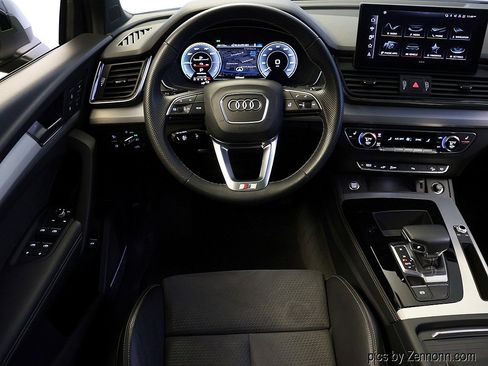 Used 2021 Audi Q5 e Premium Plus w/ Premium Plus Package image 16
