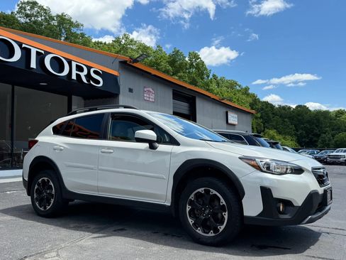 Used 2023 Subaru Crosstrek 2.0i Premium AWD/4WD image 40
