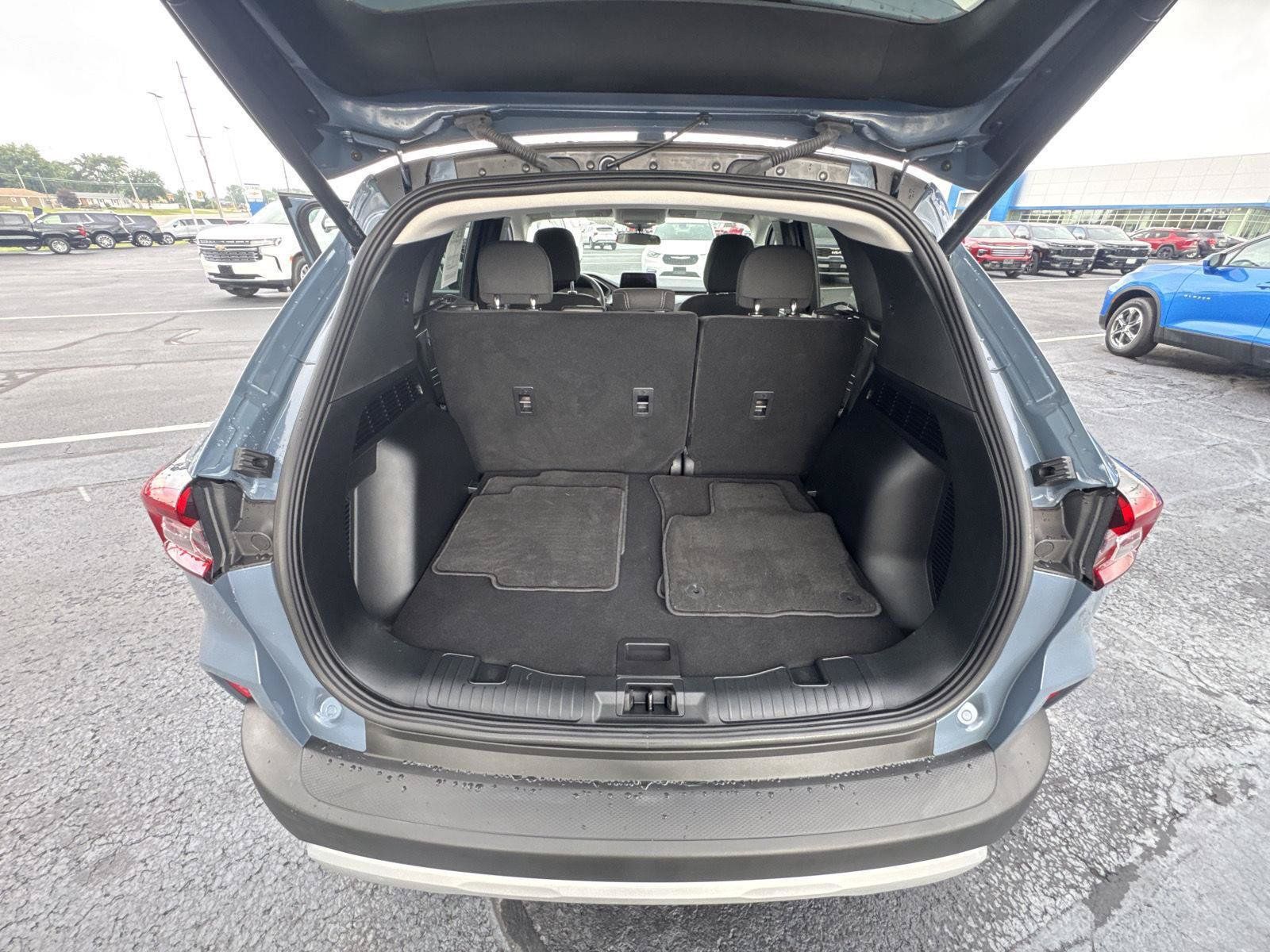 Used 2025 Ford Escape Active w/ Cold Weather Package AWD/4WD image 14