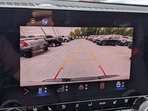 New 2025 Chevrolet Colorado Z71 w/ Technology Package image 25