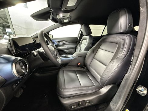 New 2026 Chevrolet Traverse LT image 13