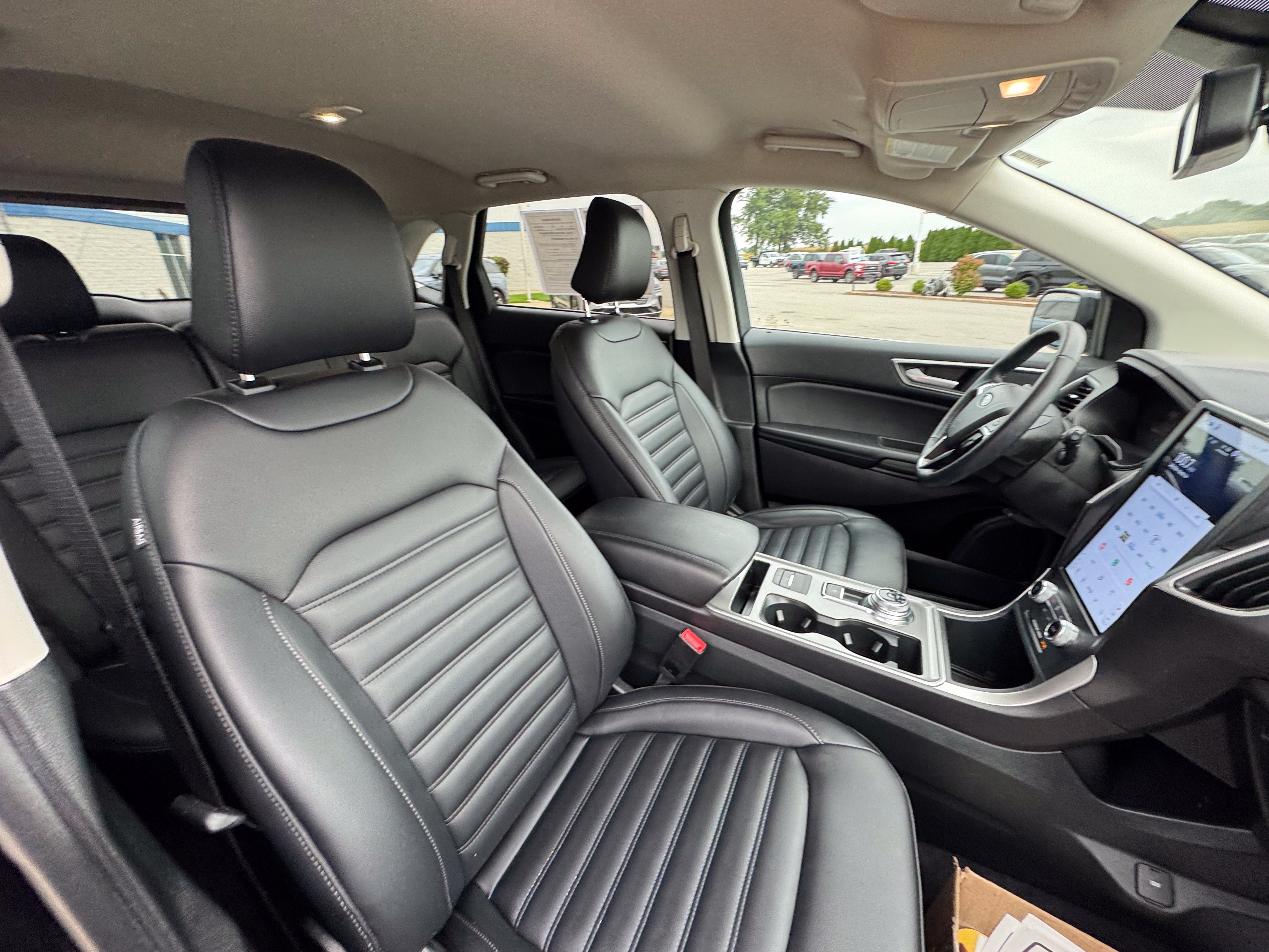 Used 2024 Ford Edge SEL w/ Convenience Package AWD/4WD image 9