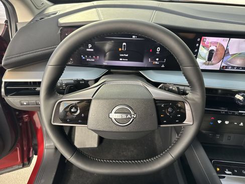 Certified 2025 Nissan Murano SL w/ Cargo Package AWD/4WD image 13
