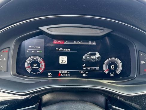 Used 2019 Audi Q8 Prestige w/ Luxury Package image 17