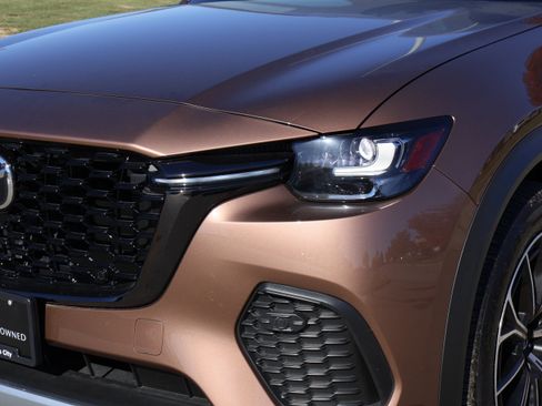 Certified 2025 MAZDA CX-70 3.3 Turbo w/ Premium Package image 10