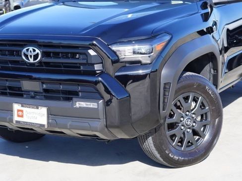 Certified 2025 Toyota 4Runner SR5 image 5