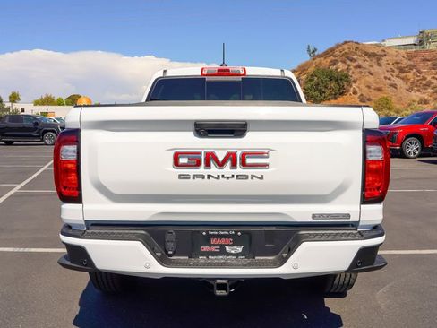 Used 2025 GMC Canyon Elevation image 13