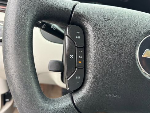 Used 2008 Chevrolet Impala LT image 24