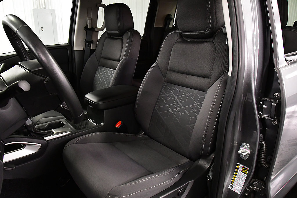 Used 2025 Nissan Frontier SV w/ SV Convenience Package AWD/4WD image 27