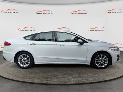 Used 2019 Ford Fusion SE FWD image 6
