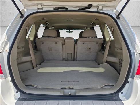 Used 2012 Toyota Highlander FWD image 6