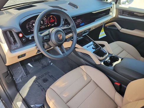 New 2026 Porsche Cayenne AWD/4WD image 4