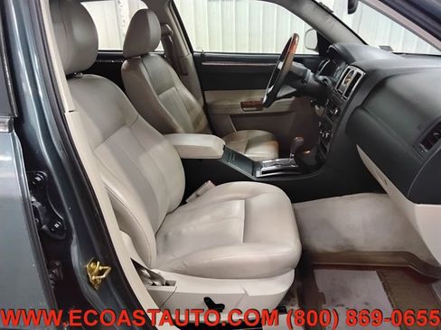Used 2006 Chrysler 300 Touring RWD image 14