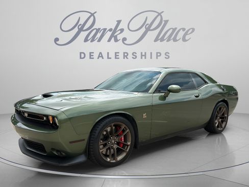 Used 2021 Dodge Challenger R/T Scat Pack w/ Dynamics Package RWD image 1