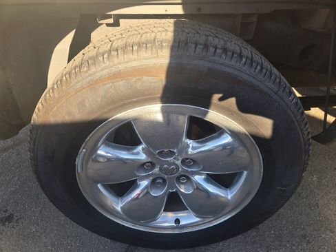 Used 2005 Dodge Ram 1500 Truck SLT image 27