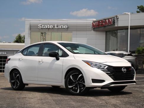 Certified 2025 Nissan Versa SR w/ Trunk Package FWD image 1