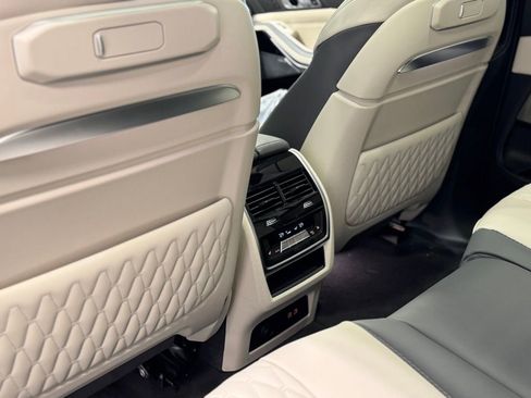 New 2026 BMW ALPINA XB7 image 28