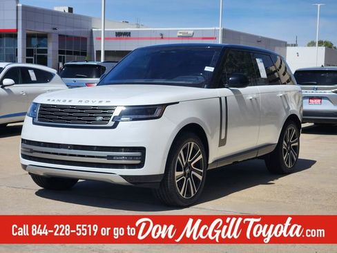 Used 2023 Land Rover Range Rover SE image 3