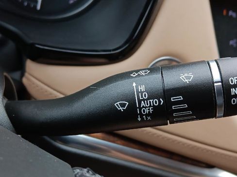 Used 2021 Cadillac XT5 Premium Luxury w/ Platinum Package image 16