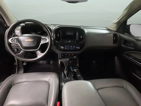 Used 2019 Chevrolet Colorado W/T w/ WT Convenience Package RWD image 9