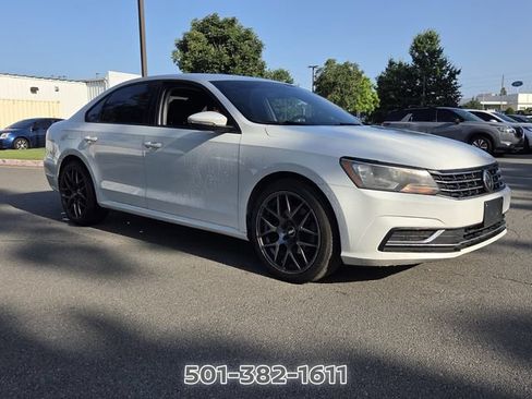 Used 2018 Volkswagen Passat 2.0T S w/ Driver Assistance Package FWD image 7