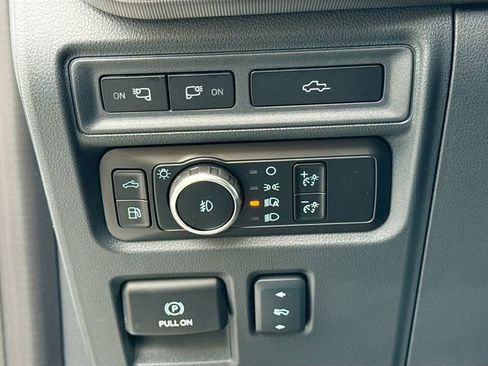 Certified 2024 Ford F150 Platinum w/ Equipment Group 702A High image 11