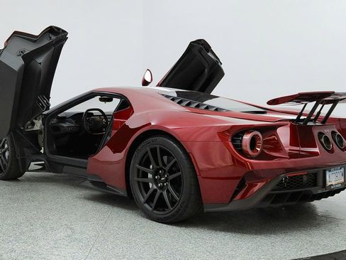 Used 2019 Ford GT image 10