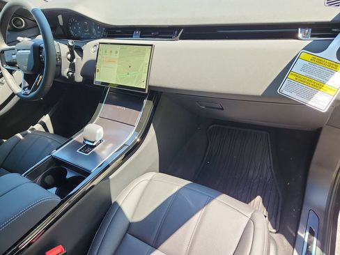 New 2026 Land Rover Range Rover Evoque Hoxton AWD/4WD image 27