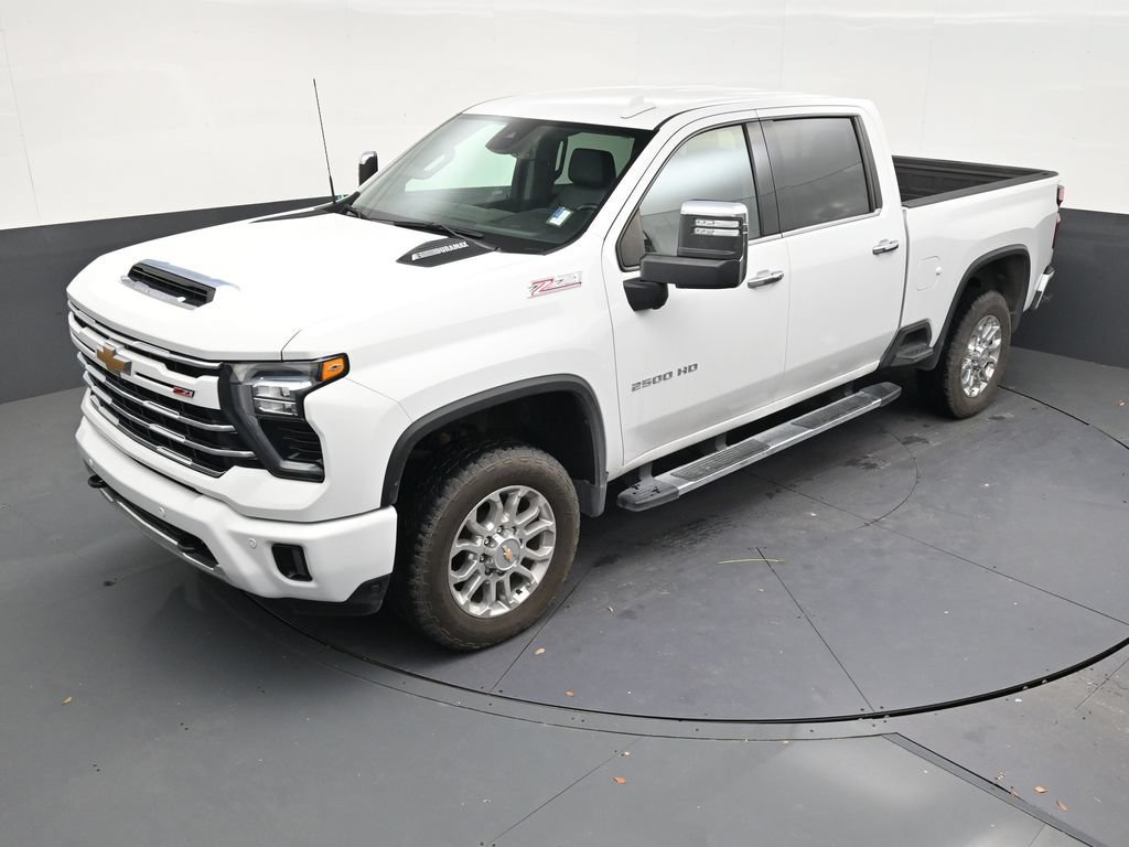 Used 2024 Chevrolet Silverado 2500 LTZ w/ LTZ Plus Package AWD/4WD image 11