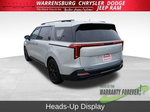 Used 2025 Kia Carnival SX Prestige image 7