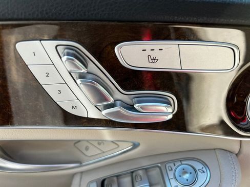 Used 2018 Mercedes-Benz C 300 4MATIC Sedan image 28