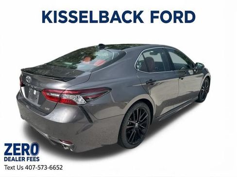 Used 2022 Toyota Camry XSE FWD image 5