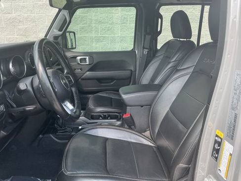 Used 2021 Jeep Wrangler Unlimited Sahara AWD/4WD image 14